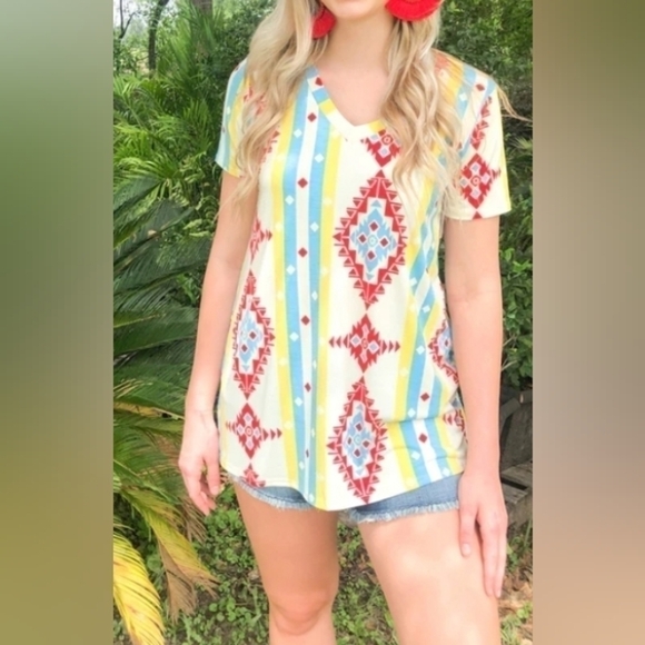 Heimish USA " Keep Things Simple" Azetc Print Women's Short Sleeve Shirt Top.... - Picture 1 of 4